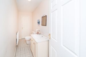 GUEST CLOAKROOM- click for photo gallery